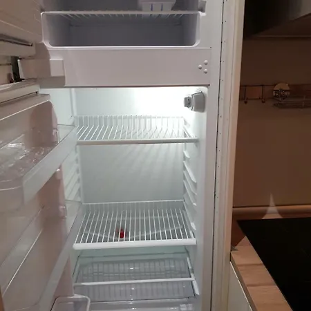 Bilocale Ristrutturato Ed Arredato In Centro A Милан